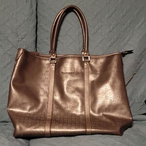 Gucci Vintage Tote Bag Great Condition No Tears No Stains Color is  champagne